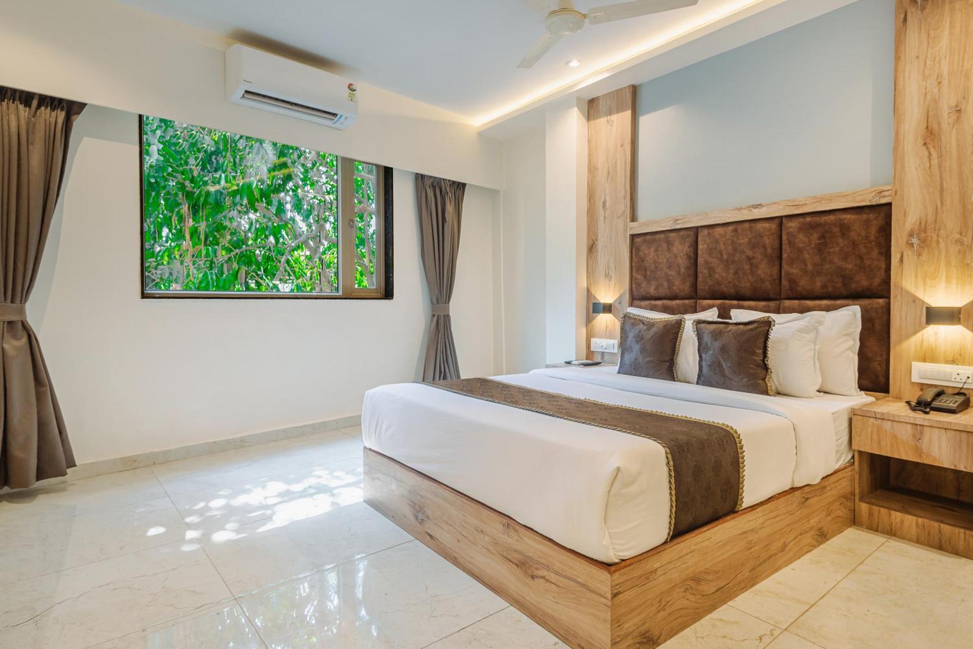 Hotel Silver Park มุมไบ ภายนอก รูปภาพ