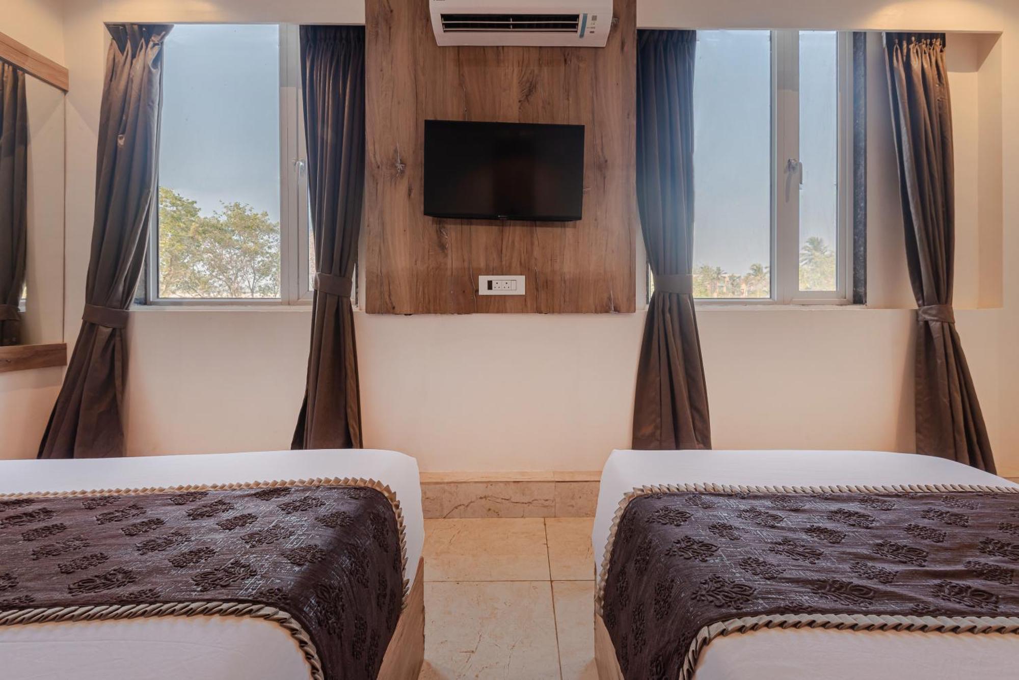 Hotel Silver Park มุมไบ ภายนอก รูปภาพ